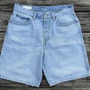 Zara Light Wash High Rise Mom Fit Denim Shorts Button Fly Size 32